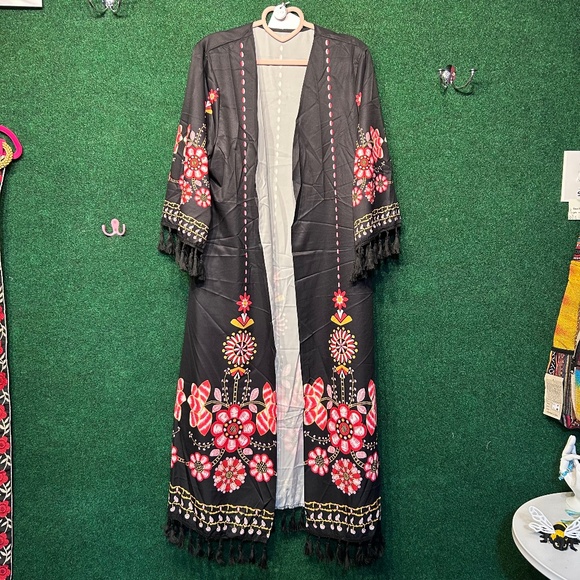 376 NWOT Kimono - Picture 1 of 2